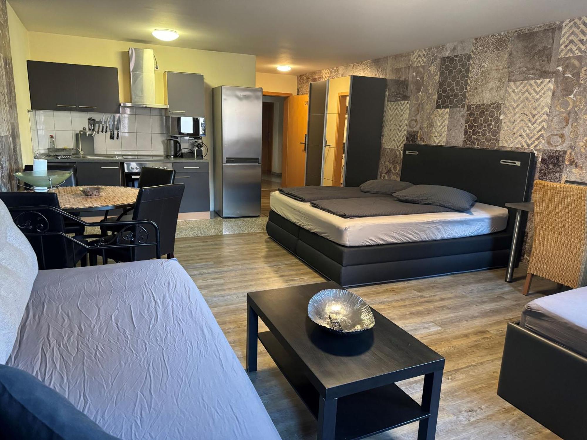 Hotel Mythos "Apartments" Markgröningen Zewnętrze zdjęcie