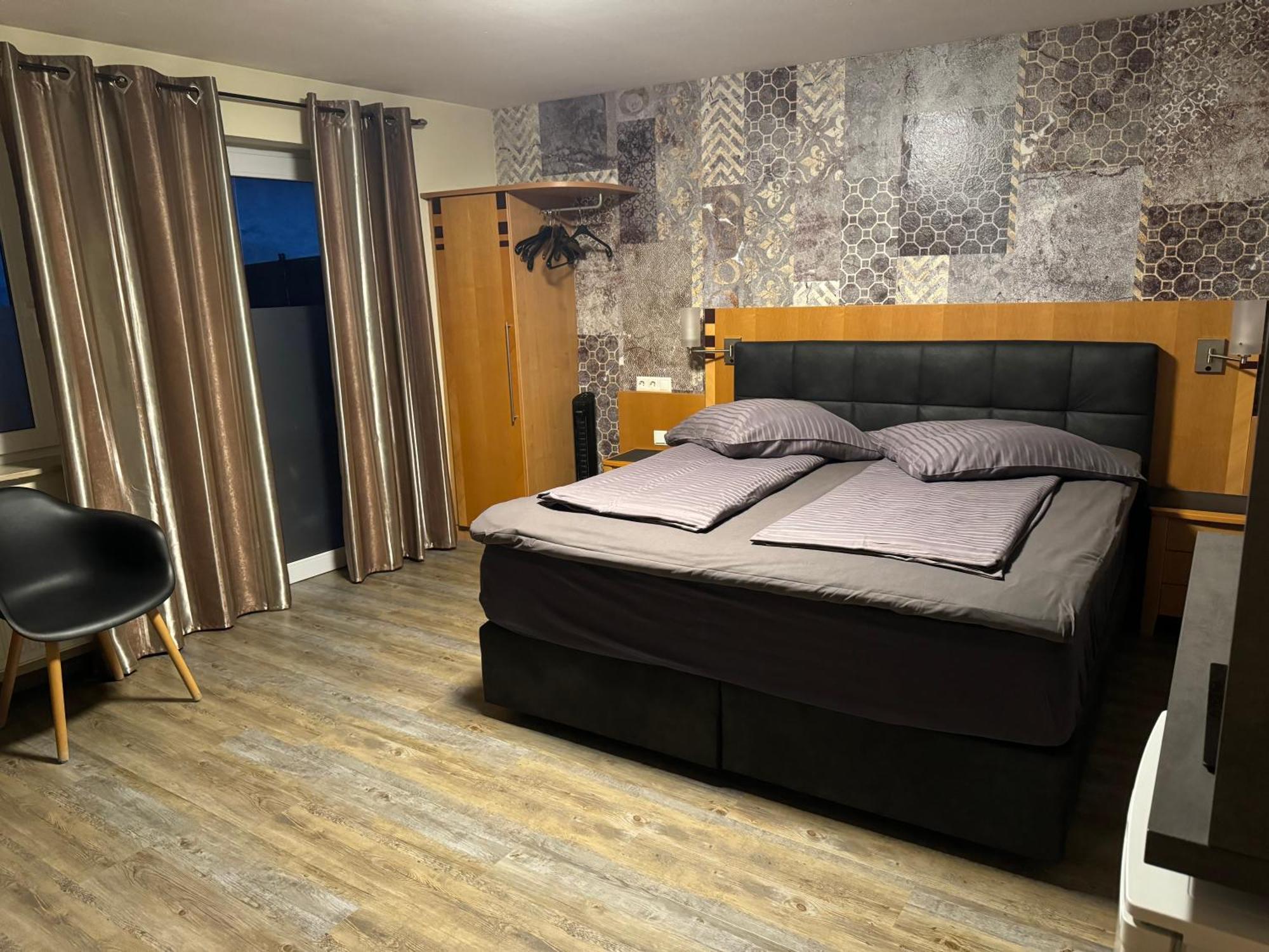 Hotel Mythos "Apartments" Markgröningen Zewnętrze zdjęcie